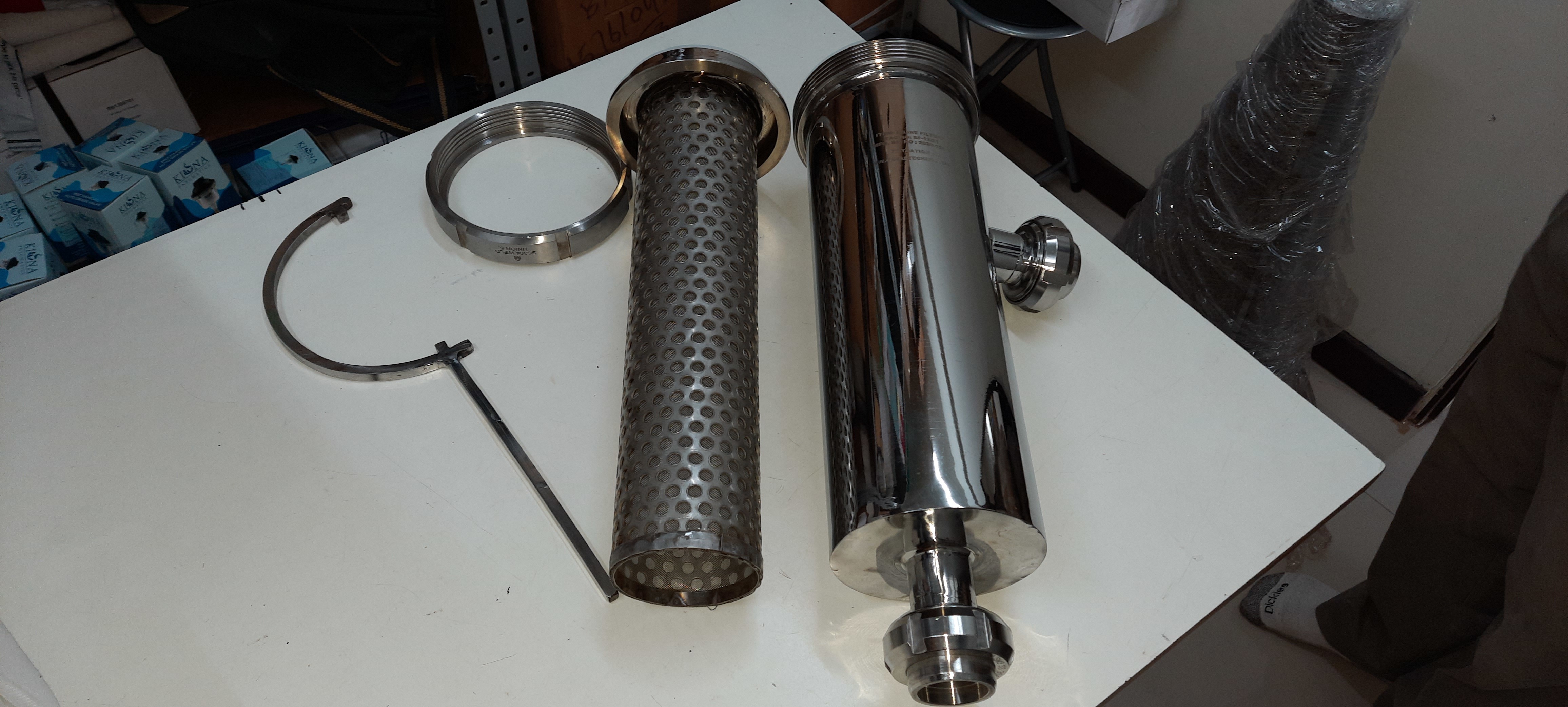 Ss Filter Housing - Stainless Steel, 25x20x15 Inches | Cylindrical Shape, 0.2 To 6000 Micron Mesh, Air, Gas, And Liquid Filtration