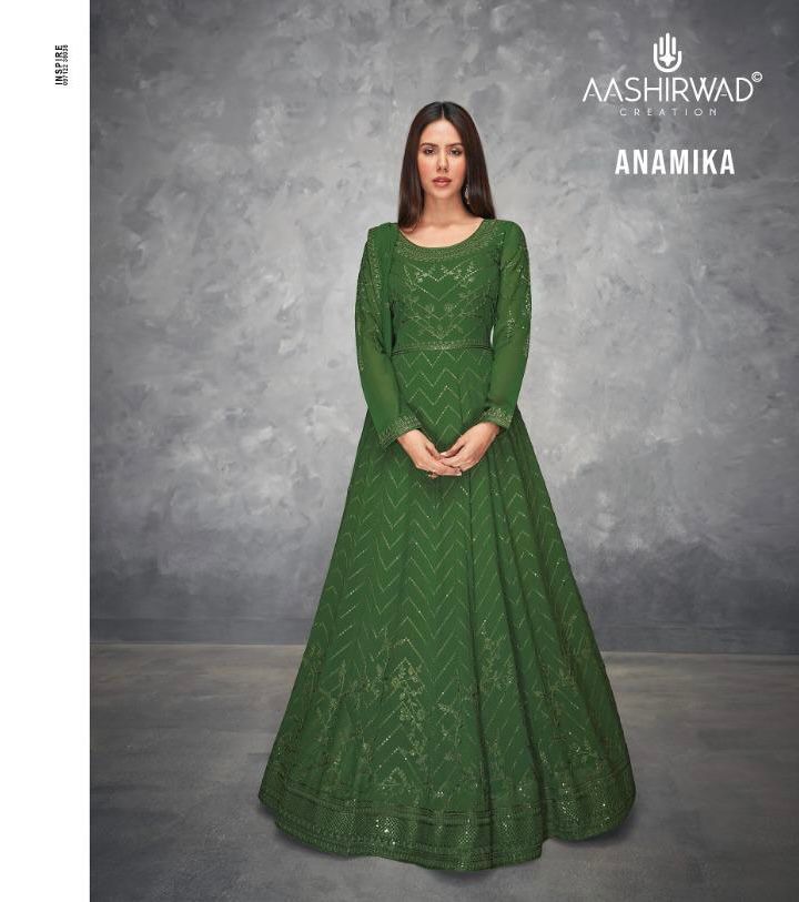 Designer Gown Bust Size: Xl Inch (In)