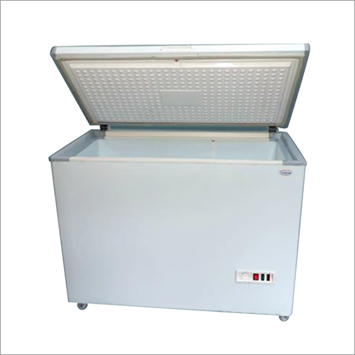 Chest Deep Freezer - Metal Build, Spacious Silver Design | Efficient Electrical Power Source, Optimal Freezing Performance