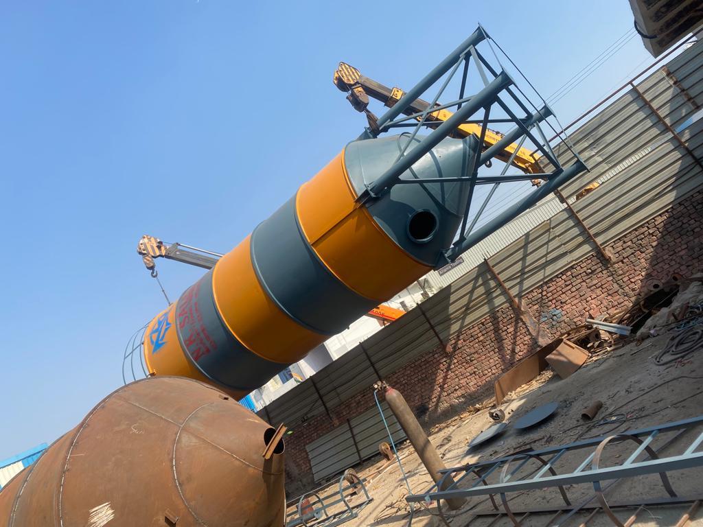 Double Discharge Silo - Stainless Steel, Air-tight Bulk Storage For Concrete | 1 Year Warranty, Powder Coated For Corrosion Resistance