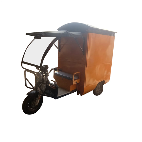 Three Wheeler E-rickshaw School Van
