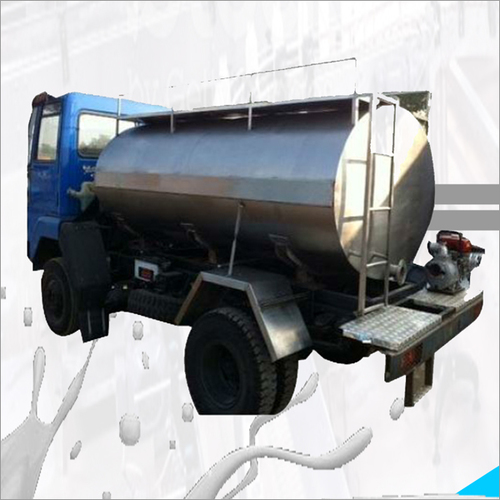 सिल्वर स्टेनलेस स्टील वाटर टैंकर