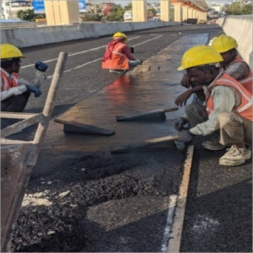 Bitumen Mastic Flooring Service - Bitumen Mastic Material, Black Color | Enhanced Strength, Chemical Additives, Skilled Workers, Excellent Thermal Resistance