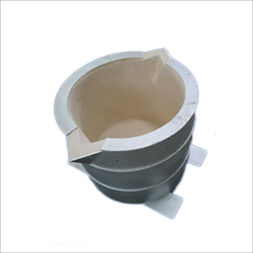 Metal Transfer Ladle - Cast Iron, 0-2 Tons Capacity | Heat Insulated, Manual Operation, Easy To Handle, New Condition, Silver And Cream Finish