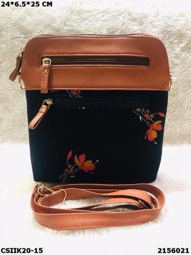 मल्टी मल्टीकलर प्रिंट इक्कट कॉटन स्लिंग बैग