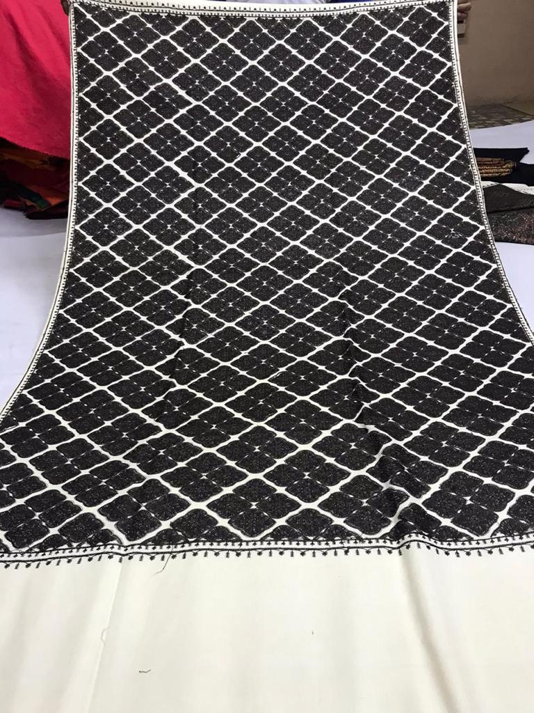 Wool Gola Jaal Shawl