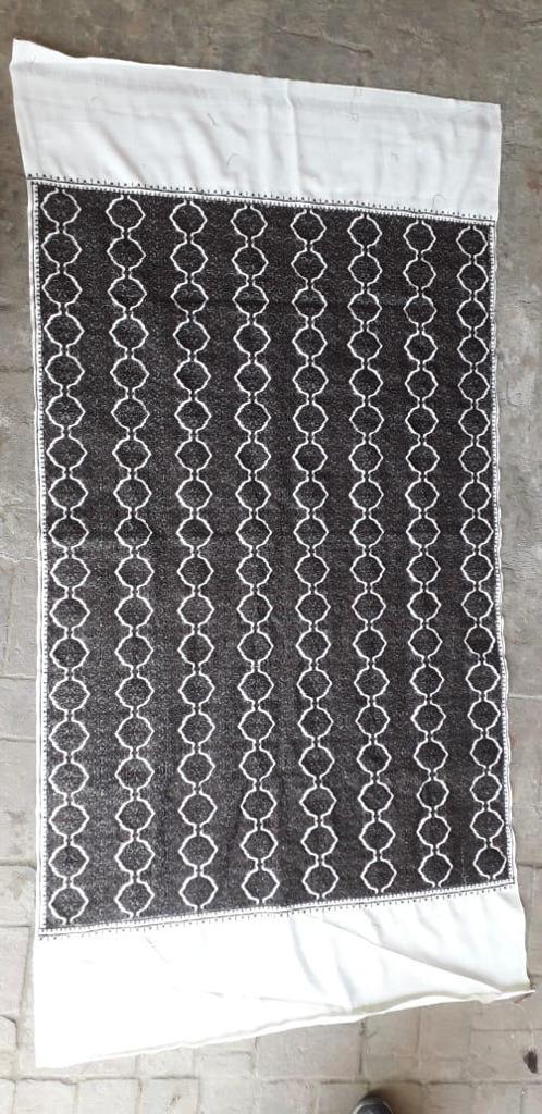 Wool Gola Jaal Shawl