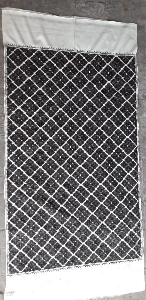 Wool Gola Jaal Shawl