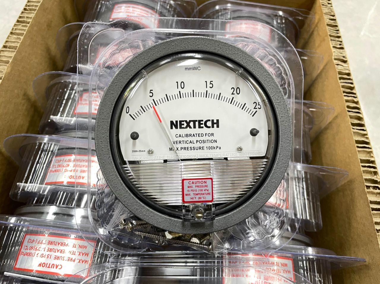 Nextech Differential Magnehelic Pressure Gauge Range 0-25 Mm Accuracy: A A 2% Of Full Span At 70 21 3% On -0