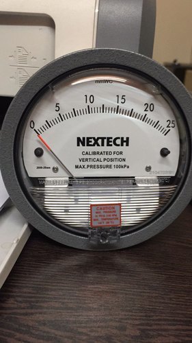 Nextech Differential Magnehelic Pressure Gauge Range 0-25 Mm Accuracy: A A 2% Of Full Span At 70 21 3% On -0