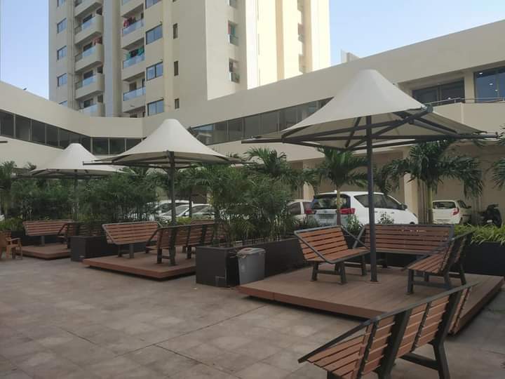 Restaurant Tensile - Color: White
