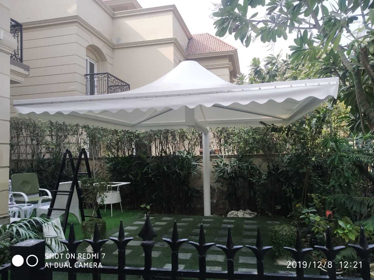 Restaurant Tensile - Color: White