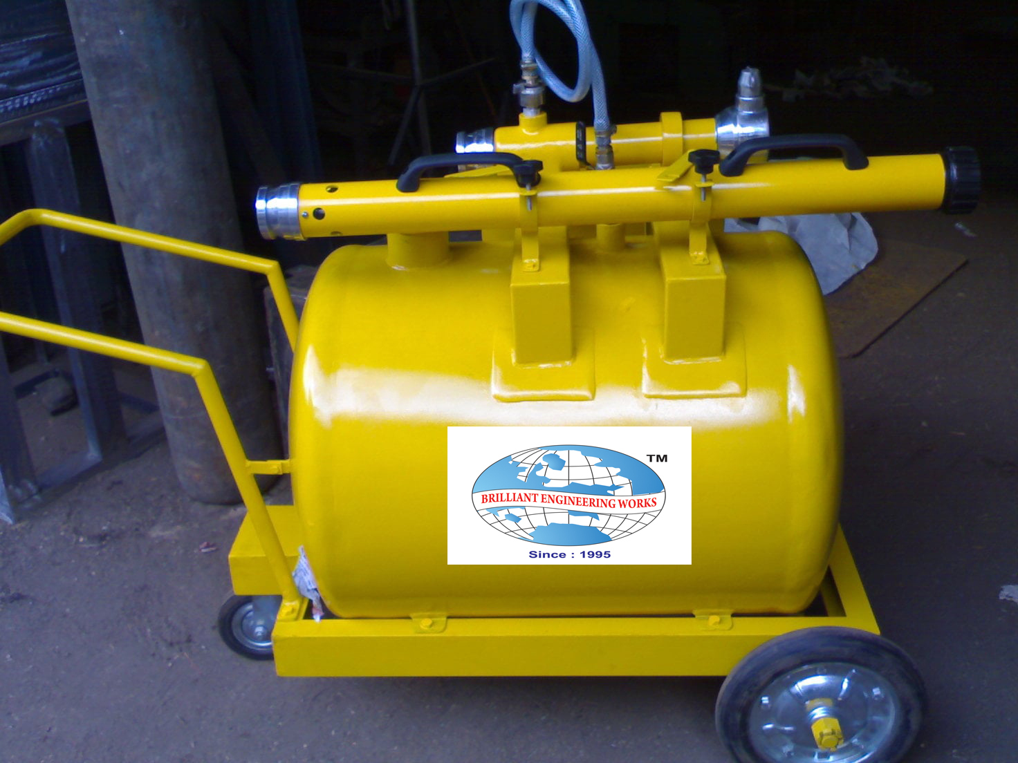 Foam Tank Hand Held - Application: For Fire