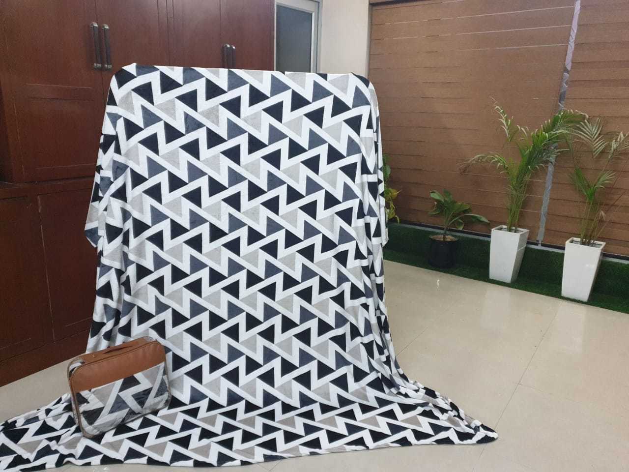 Flannel Bed Sheets/printed Bed Sheets/block Print Bedsheet/double Bed Printed Bedsheets - Color: As Per Buyer Requirement