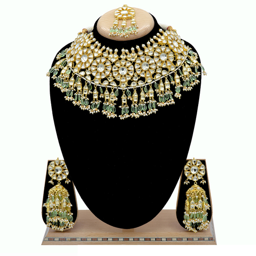 Pachi Kundan Necklace Set With Maang Tikka