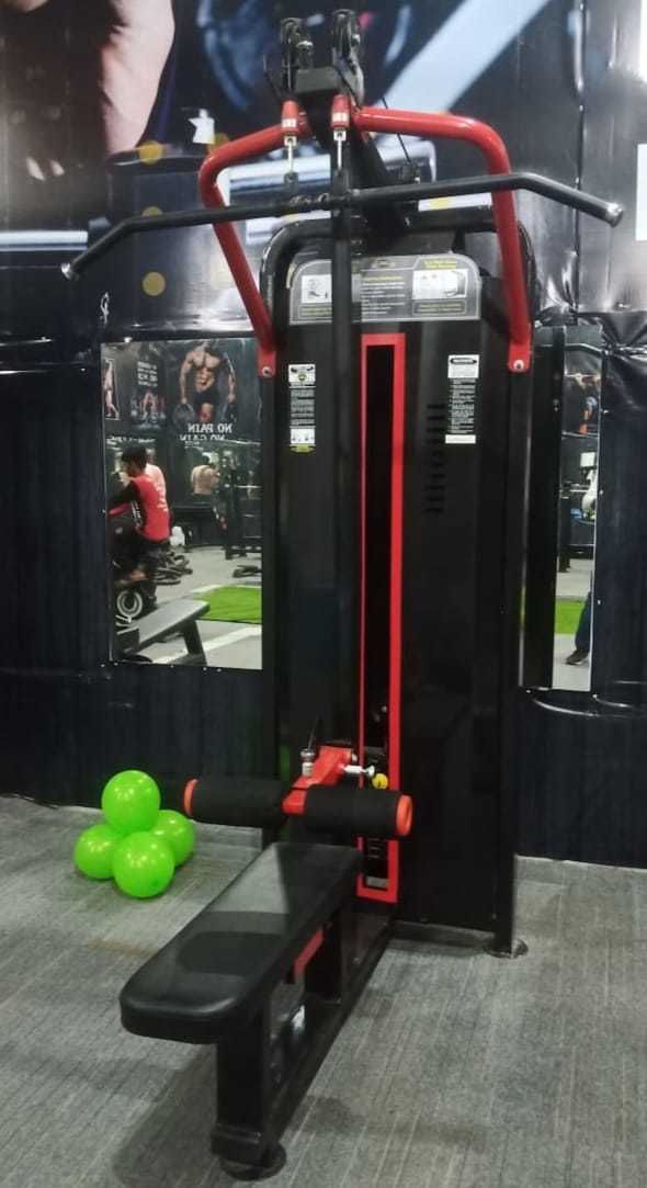 Lat Pulldown With Rowing Machine