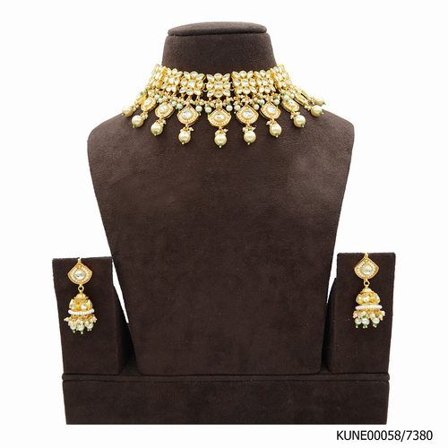 Kundan Choker Necklace Set With Pearls Hangings