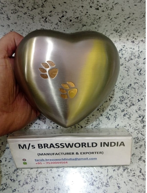 Brass Silver Heart With Golden Two Paws Engraved Pet Cremation Urn Funeral Supplies
