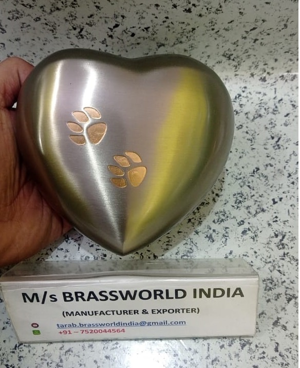 Brass Silver Heart With Golden Two Paws Engraved Pet Cremation Urn Funeral Supplies