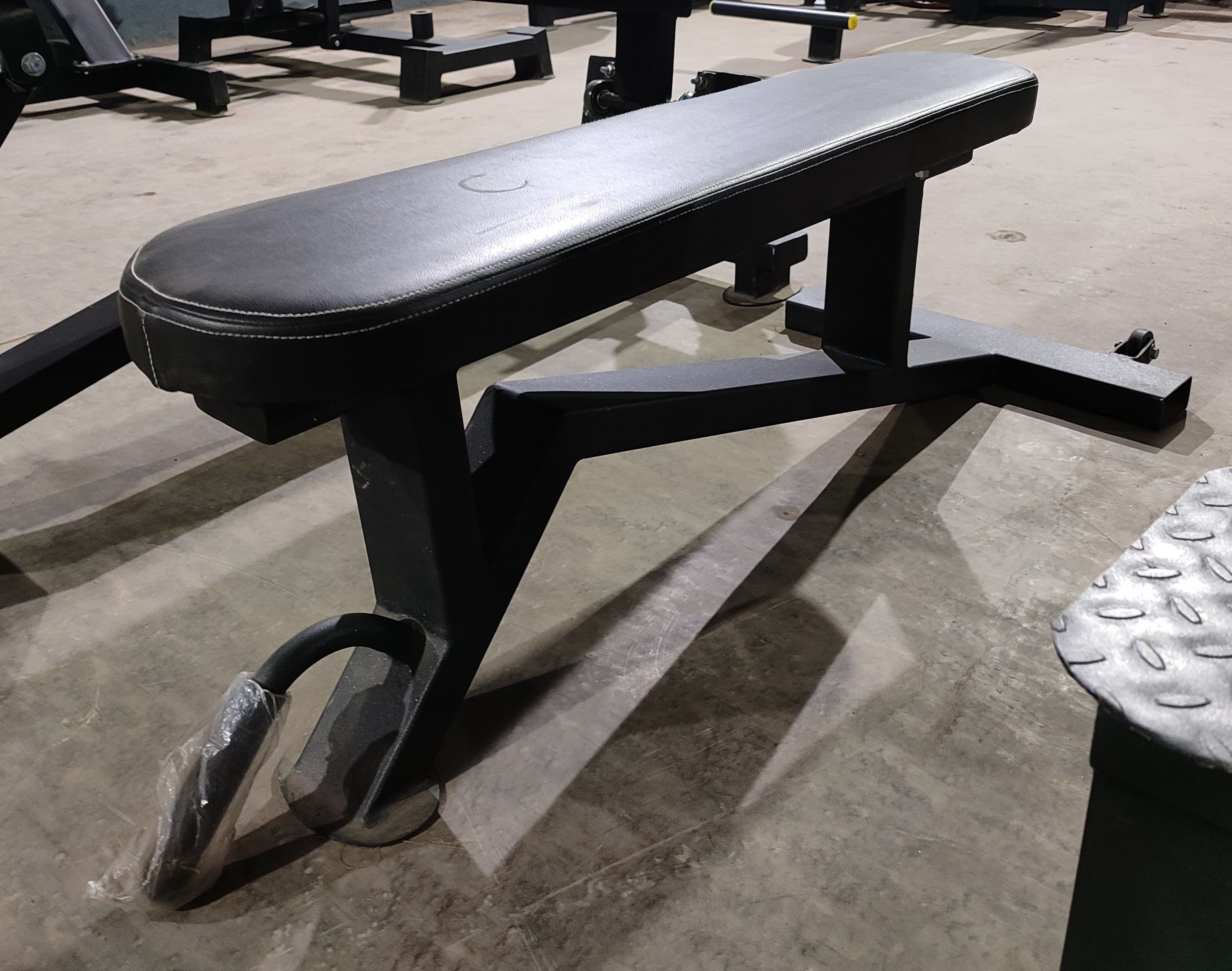 Simple Gym Bench Application: Gain Strength