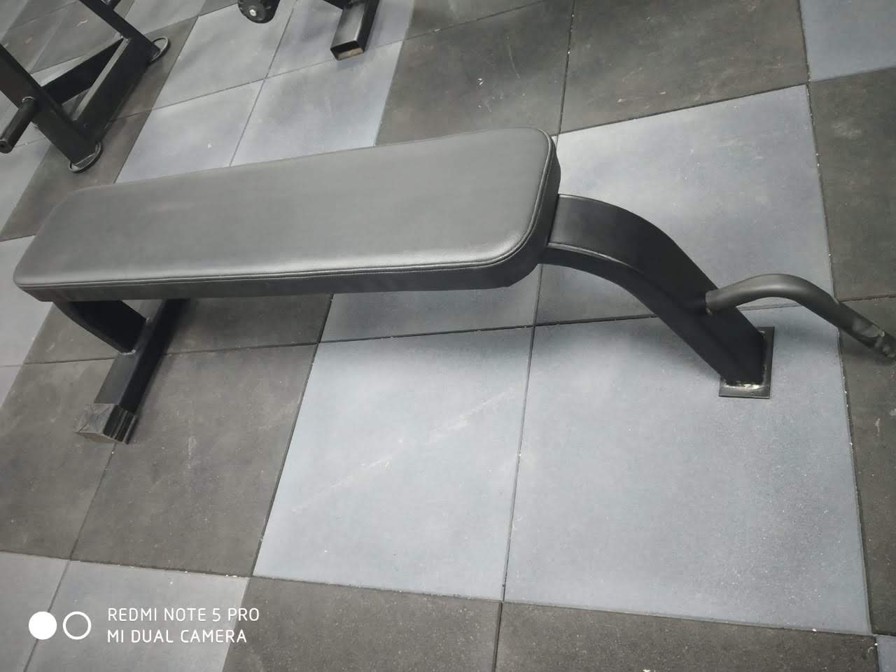 Simple Gym Bench Application: Gain Strength