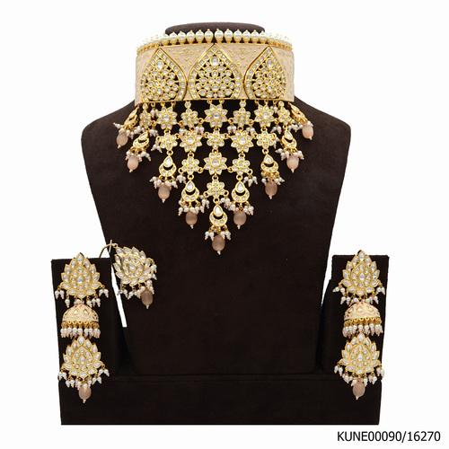 Kundan Necklace Set With Maang Tikka And Light Brown Meenakari Work