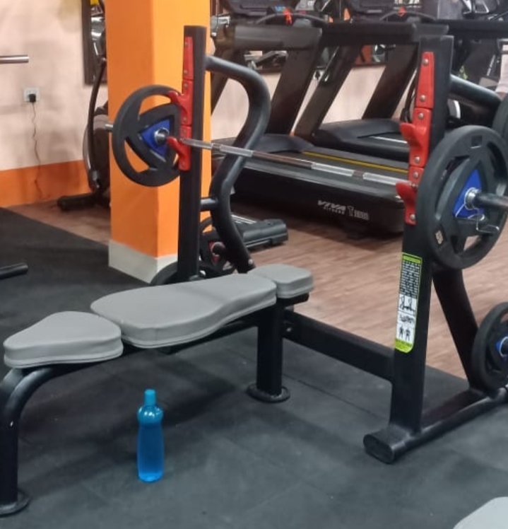 Olympic Flat Bench - 12 Gauge Rectangular Pipe, Black Foam Seat | Advanced Double Effect Welding, Adjustable For Muscle Gain