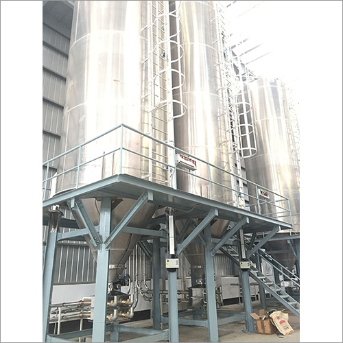 Storage Silos - Durable Steel, Spacious 5000 Gallon Capacity, Weather-resistant Design For Optimal Grain Preservation