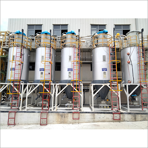 Storage Silos - Durable Steel, Spacious 5000 Gallon Capacity, Weather-resistant Design For Optimal Grain Preservation