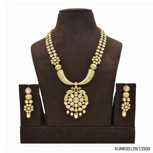 Kundan Mala With Pendant Set