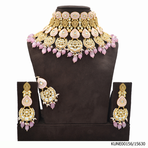 Kundan Necklace Set With Maang Tikka And Pink Beads, Meenakari Work