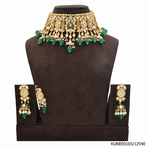 Kundan Necklace Set With Maang Tikka And Emerald Beads Meenakri Work