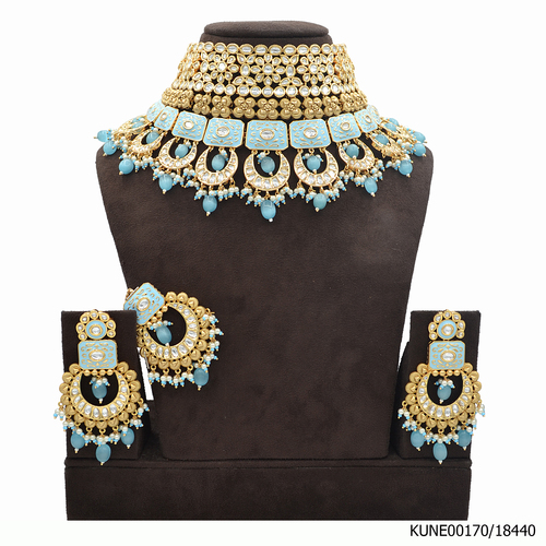 Kundan Necklace Set With Maang Tikka And Meenakari Work