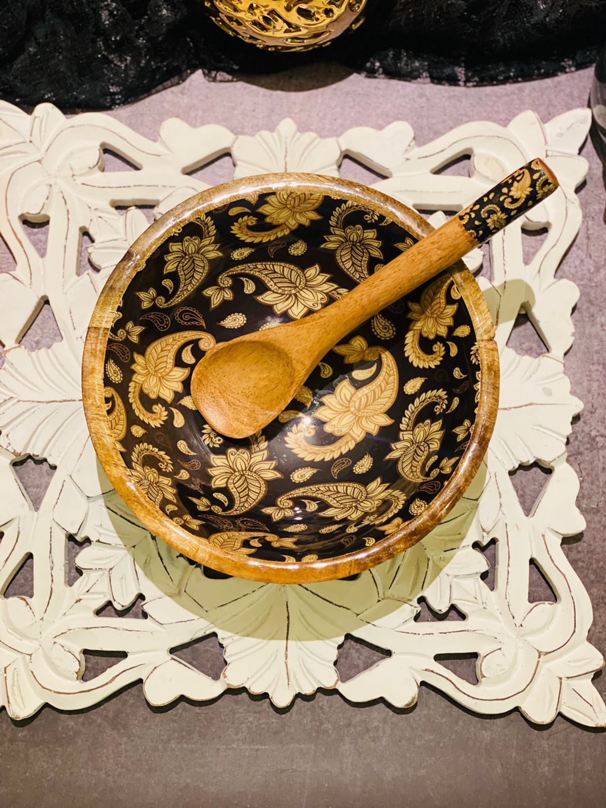 Designer Bowl And Spoon With Unique Boundary Design