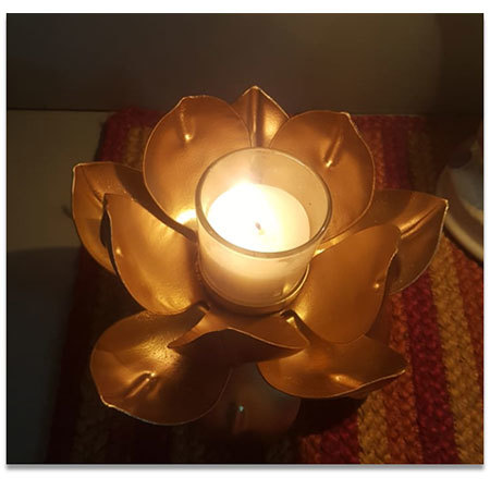 लोटस टी लाइट होल्डर