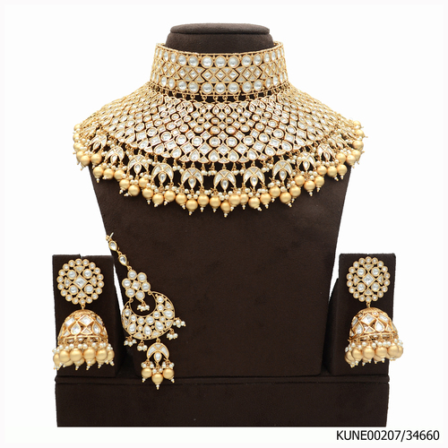 Kundan Semi Bridal Necklace Set With Maang Tikka