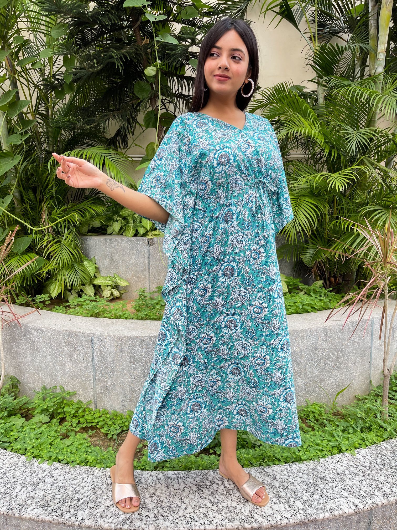 Katha Hand Work Printed Kaftan Length: 52 Inch (In)