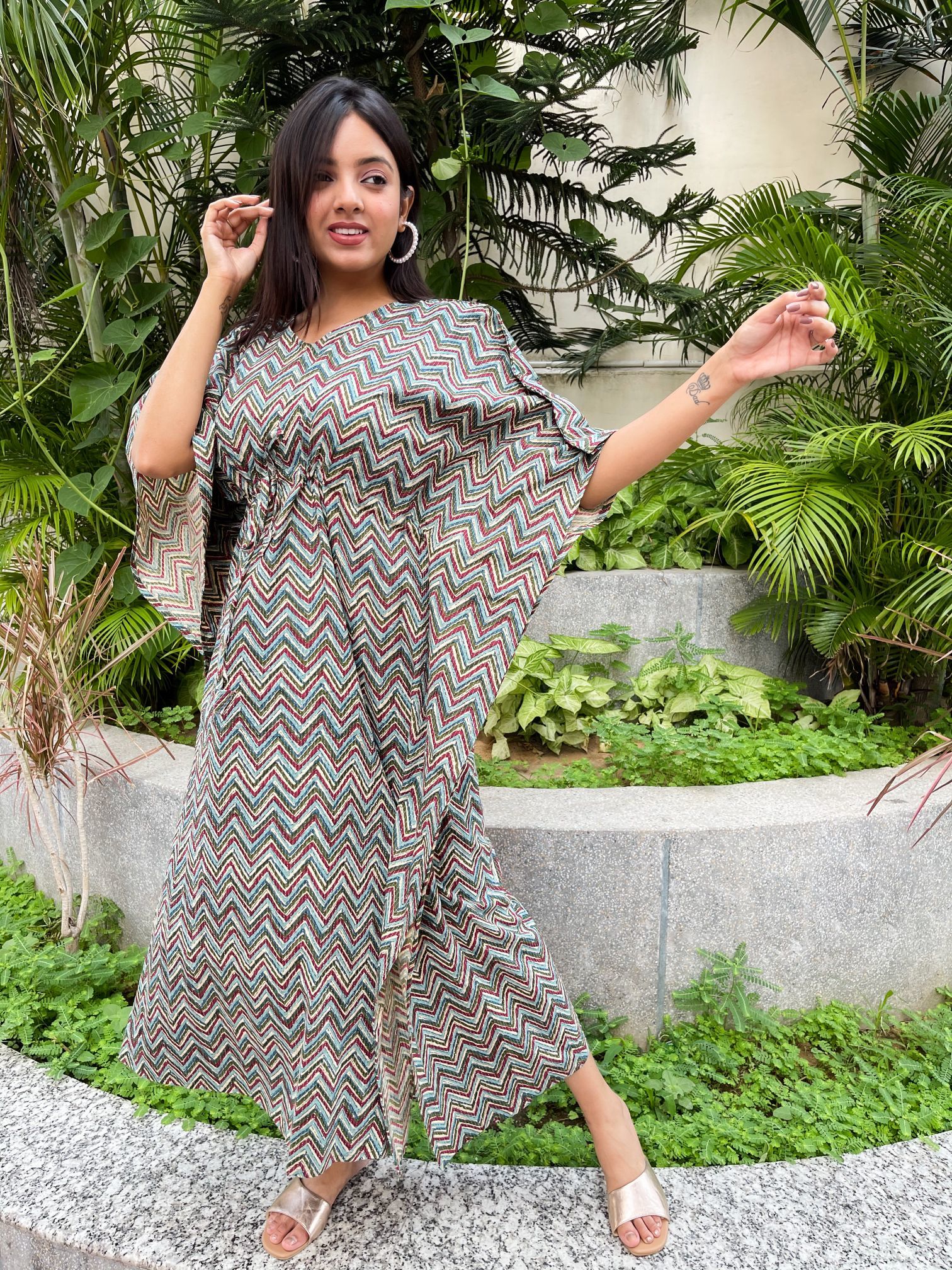 Katha Hand Work Printed Kaftan Length: 52 Inch (In)