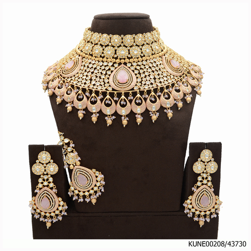Kundan Necklace Set With Maang Tikka And Meenakari Work