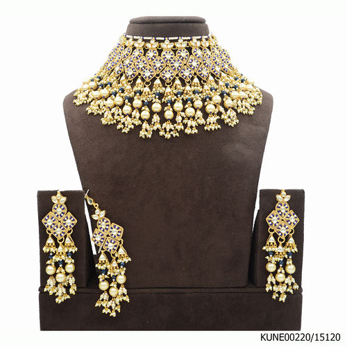 Kundan Necklace Set With Maang Tikka