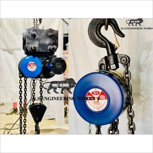 Baby Chain Hoist - Cast Iron, Manual Operation | Chain Control, Overhead Hook, Material Handling