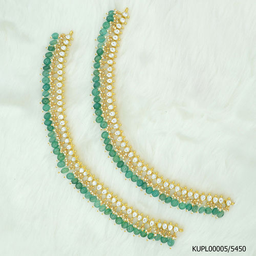 Kundan Payal Set With Green Hangings