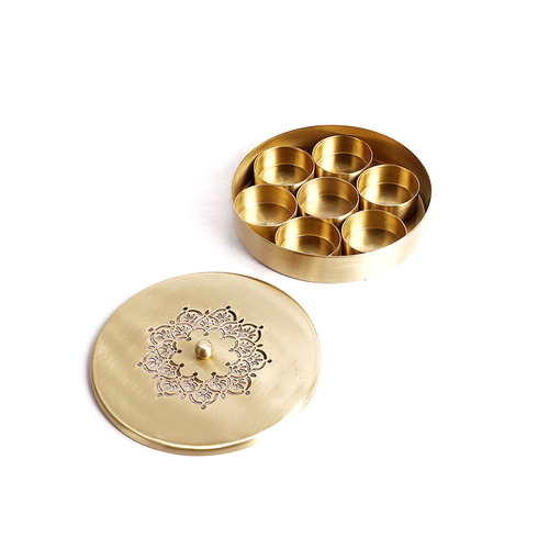 पीतल का मसाला बॉक्स