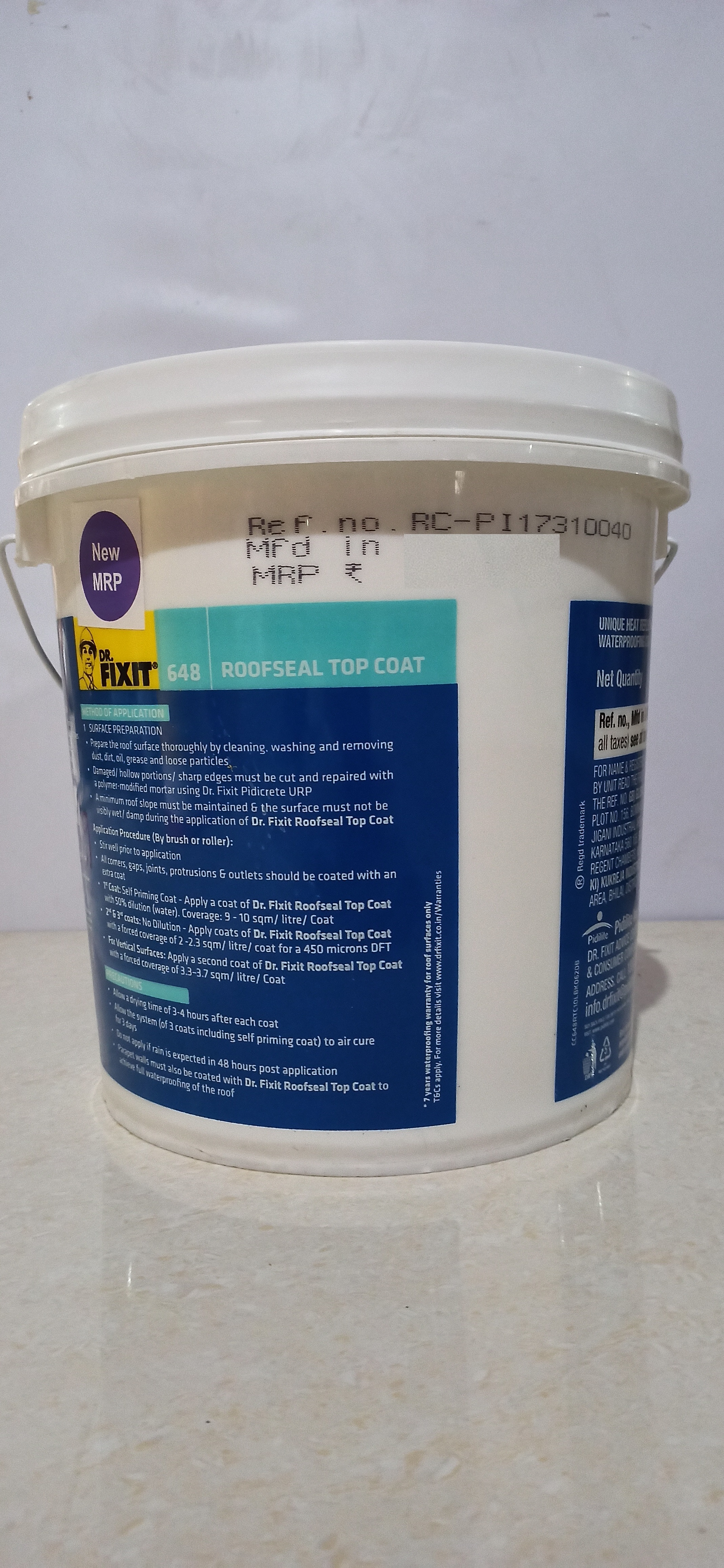 White Dr. Fixit Roofseal 648 Top Coat 10 Litre