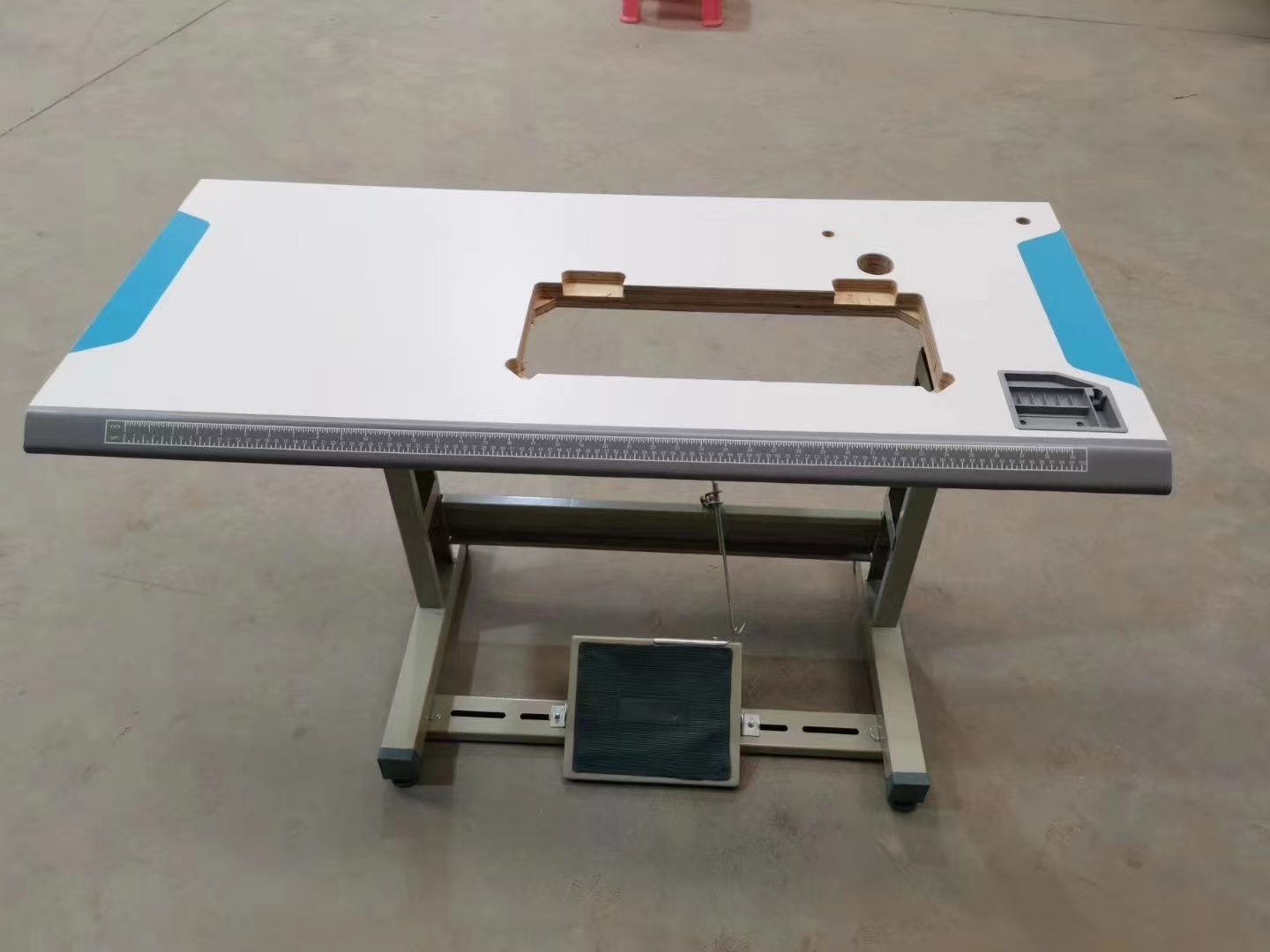 Industrial Sewing Machine Table - Steel Build, 122x55x11mm Size, White Finish | Easy Assembly, Smooth Surface, Adjustable Stand Available