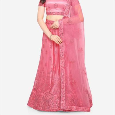 इंडियन सेमी-स्टिच्ड एम्ब्रॉयडर्ड नेट लहंगा चोली