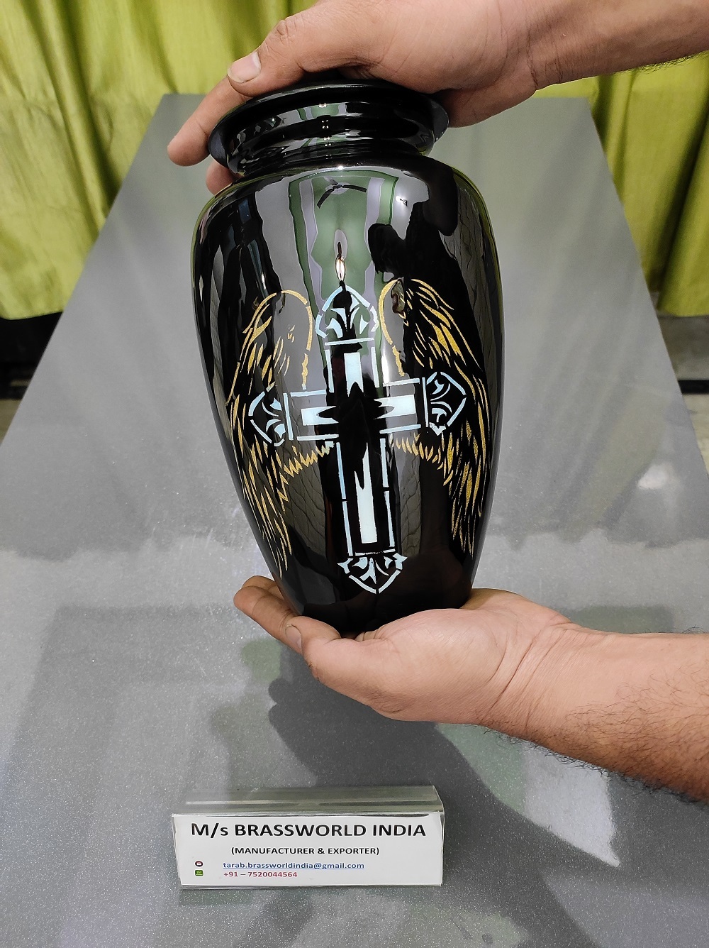 Aluminum Hand Painted Black Classic Urn And Memorial Cremation Urn Funeral Supplies