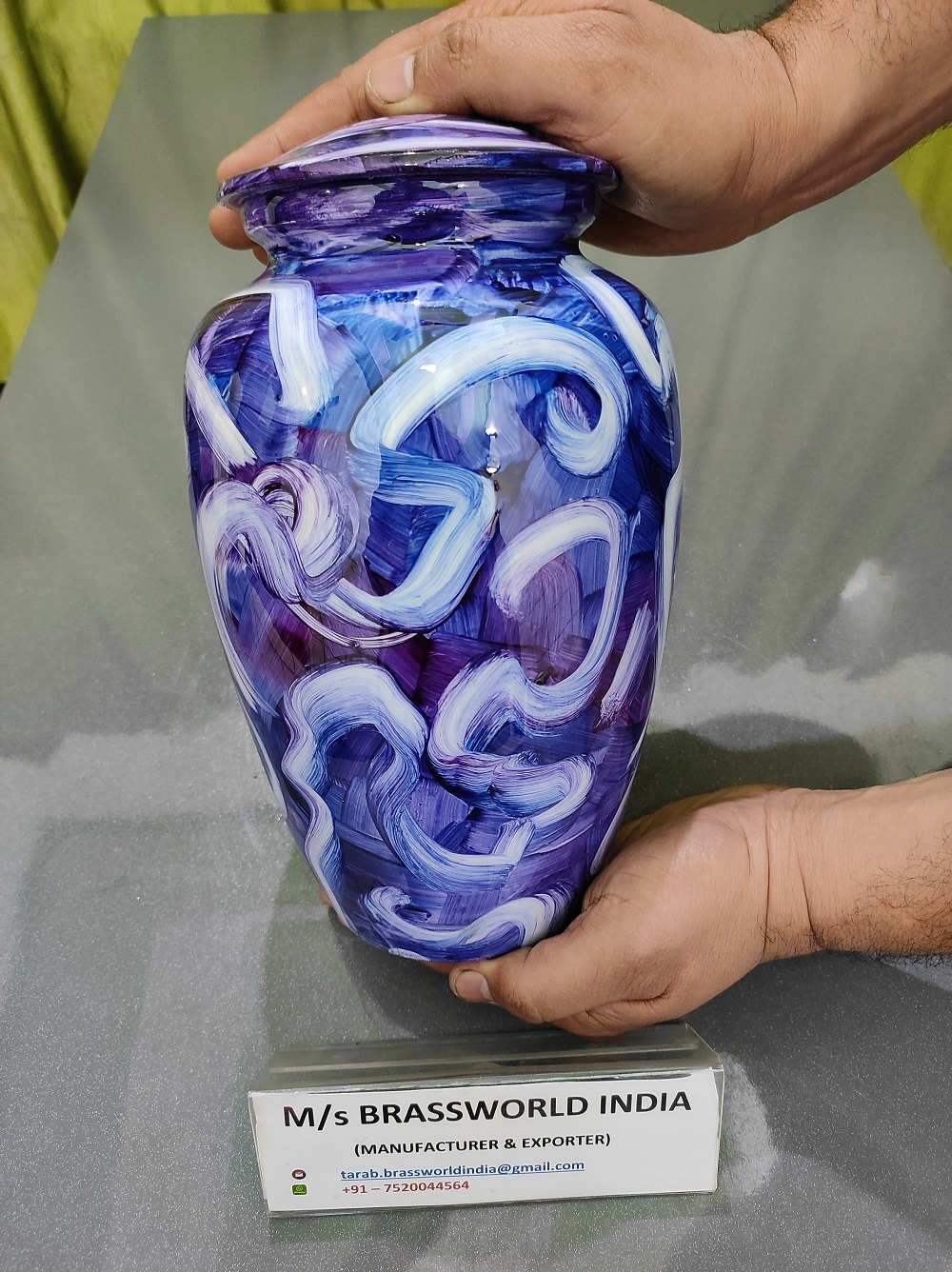 Aluminium Hand Painted Bold And Divine Adult Cremation Urn Funeral Supplies