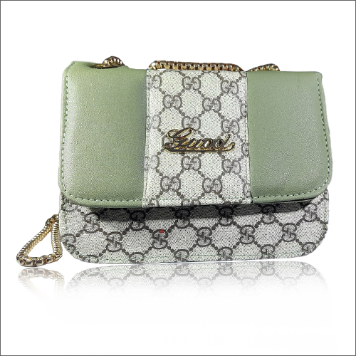 लेडीज़ क्लासिक चेन स्लिंग बैग