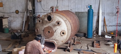 एसएस केमिकल रिएक्टर क्षमता: किलो/दिन से 50 लीटर ऊपर